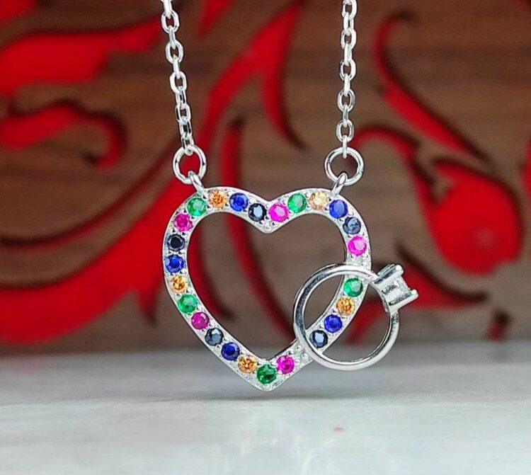 مدال گردنبند میکرو رنگی