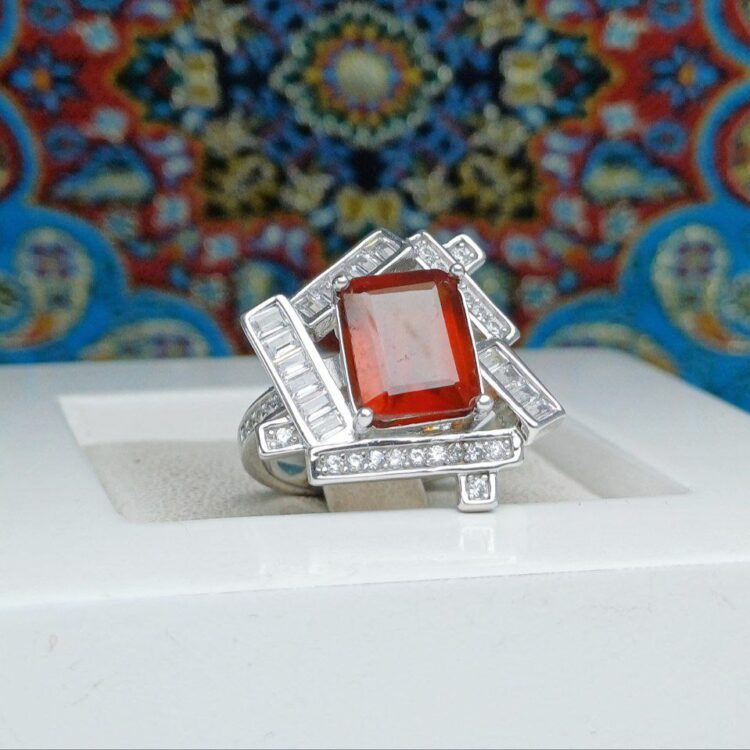 انگشتر نقره زنانه جواهری گارنت چهارگوش اصل