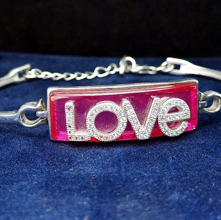 دستبند جواهری Love