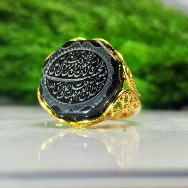 انگشتر نقره زنانه عقیق مشکی حکاکی و من یتق الله