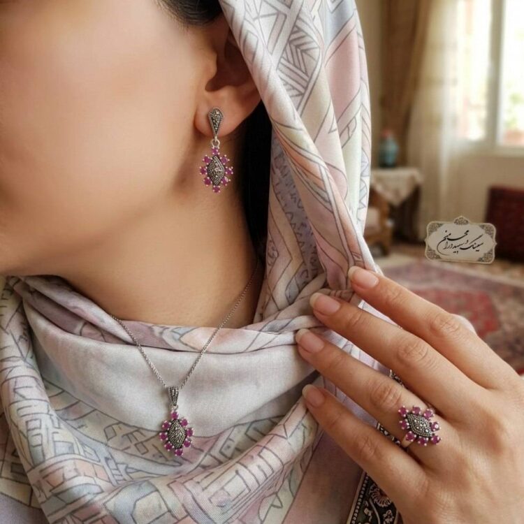 نیم‌ست نقره یاقوت قرمز اصلی