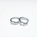گوشواره نقره حلقه ای تک نگین